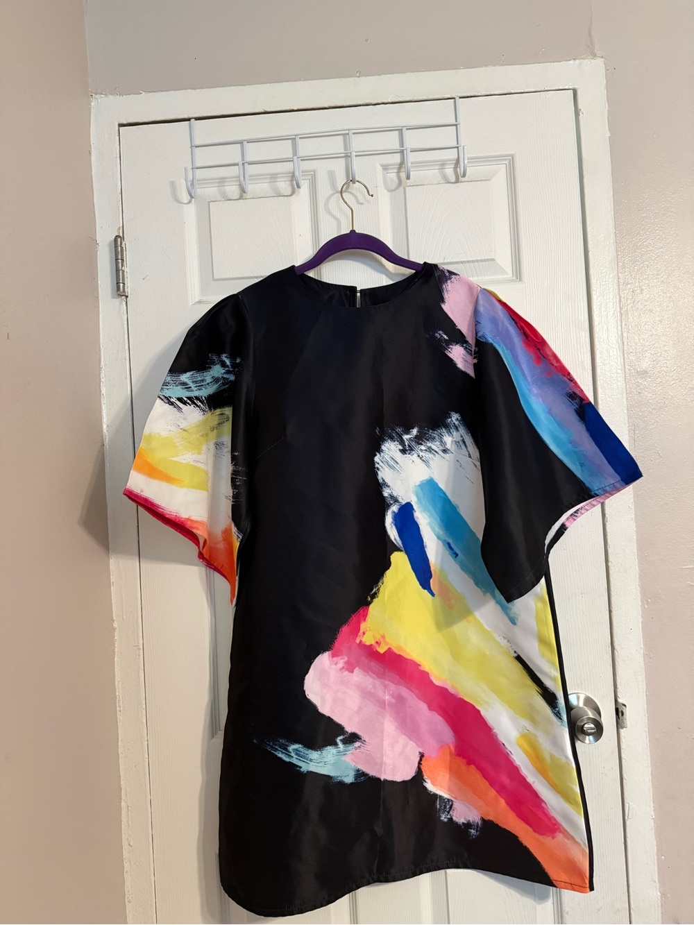 STYLEWE Black Top with Light Contrast Lining